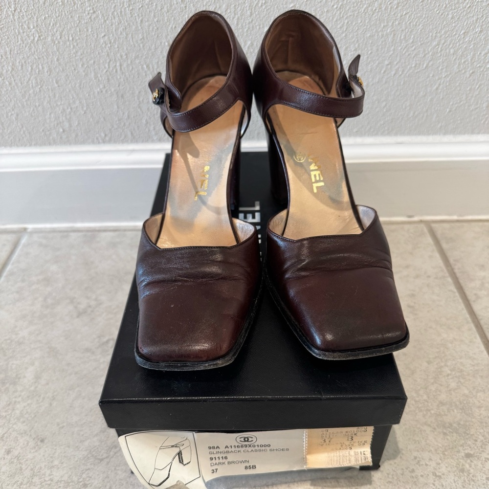 Chanel vintage sling back classic shoes